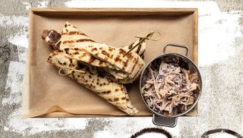 Стритфуд-бар сербской кухни «Гужва»