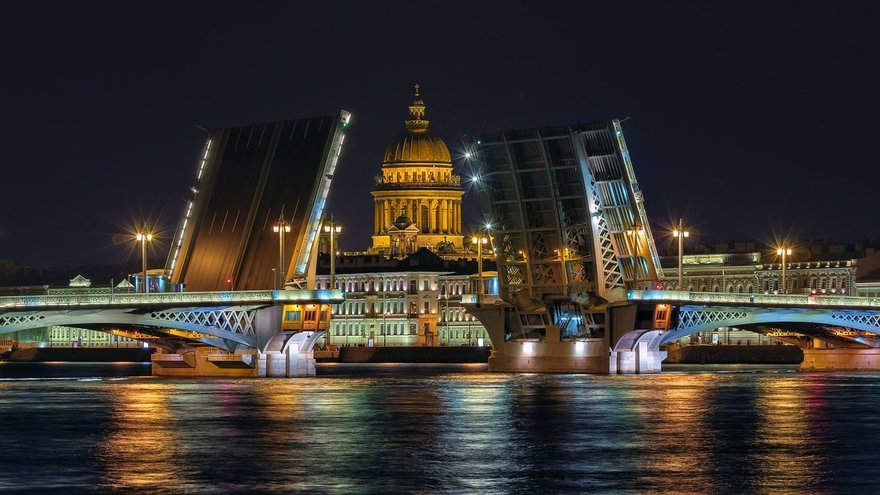 В Петербурге не будут разводить мосты в ночь на 10 мая