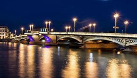 На Благовещенском мосту зажгут обновлённую художественную подсветку 