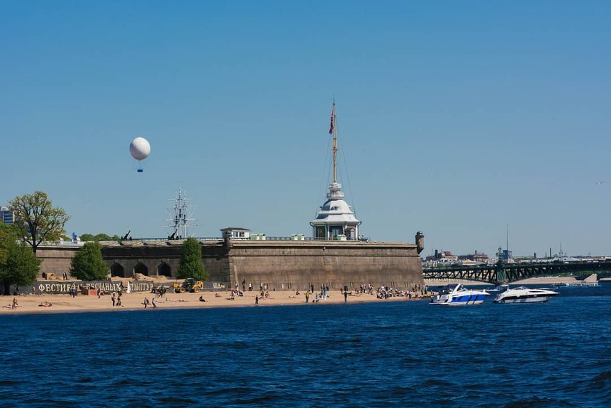 Пляж Петропавловской крепости