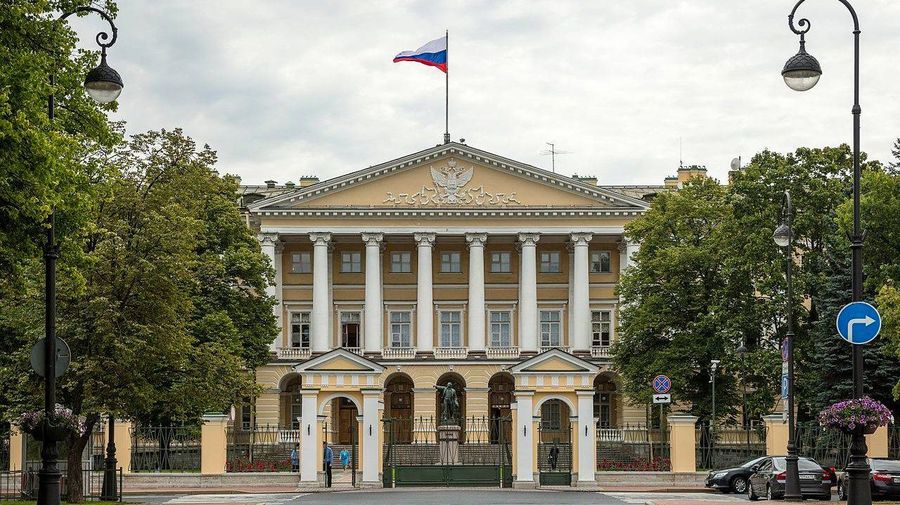 Петербуржец нашёл нацистскую символику на сайте Смольного