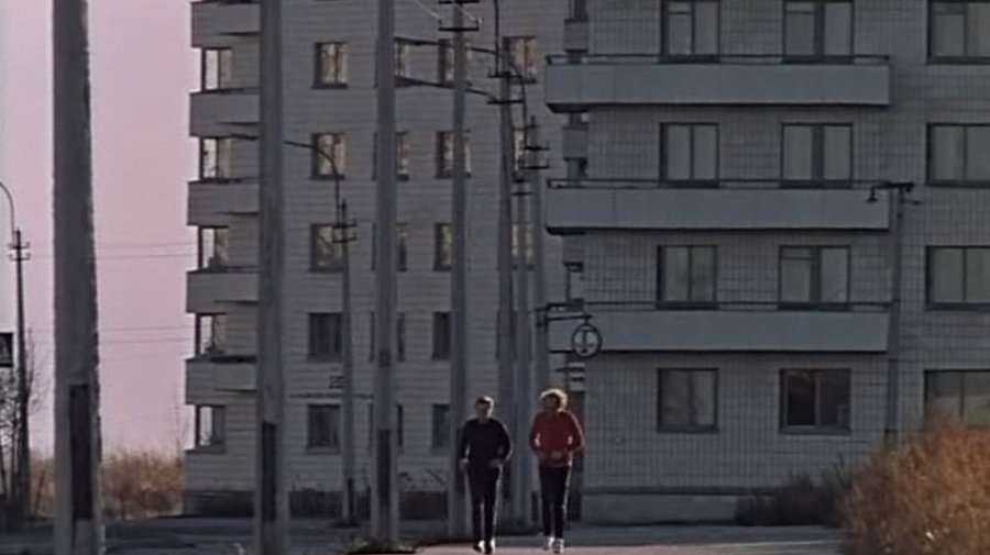 На месте съёмок фильма «Осенний марафон» предложили разбить сквер