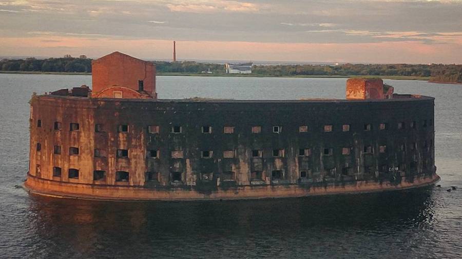 Из Петербурга к фортам Кронштадта откроется исторический морской рейс