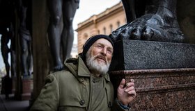 В Петербурге в третьем чтении приняли закон о предоставлении жилья бездомным 