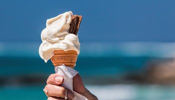 10 реальных способов спастись от аномальной жары в городе 