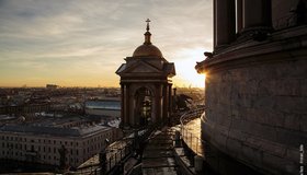 «Может, и трамваи отменить?»: ночной доступ на колоннаду Исаакиевского собора будет закрыт второй сезон подряд 