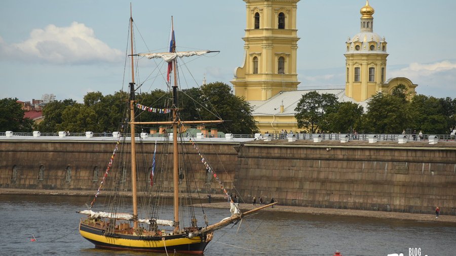 Фоторепортаж: Сегодня возле Петропавловской крепости проходит парусная регата с участием спортсменов мирового уровня 