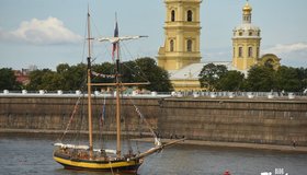 Фоторепортаж: Сегодня возле Петропавловской крепости проходит парусная регата с участием спортсменов мирового уровня 