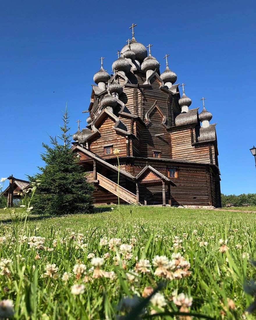 Солнечный город богословка. Усадьба Богословка в Невском лесопарке. Петербургские Кижи усадьба Богословка. Богословка храм Пенза.