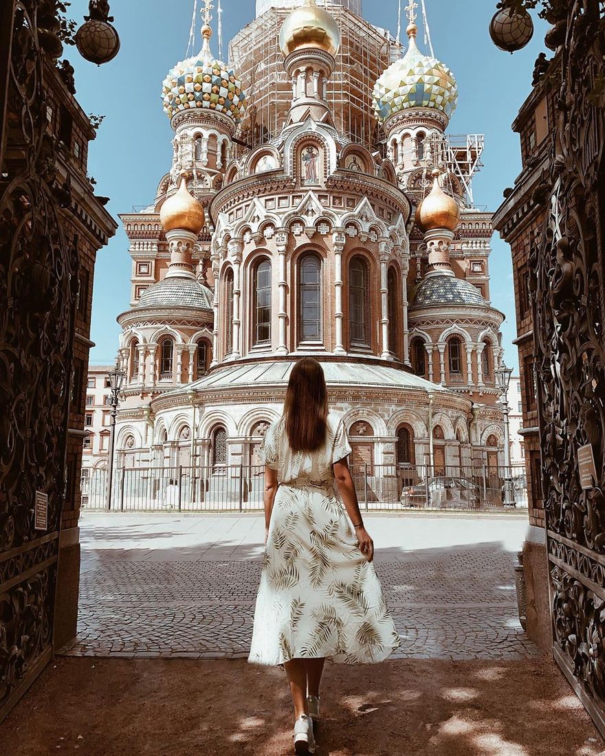 Коллекция маршрутов для прогулки в центре Петербурга: достопримечательности, дворы и секретные места