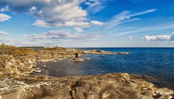 Самые красивые острова рядом с Петербургом