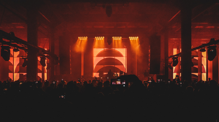 MAIN STAGE х MEGAFON