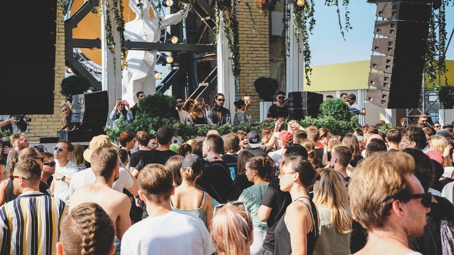 GARDEN STAGE BY MOVE D x FINLANDIA