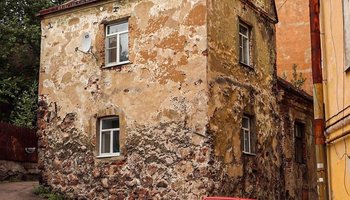 Самый старый жилой дом России