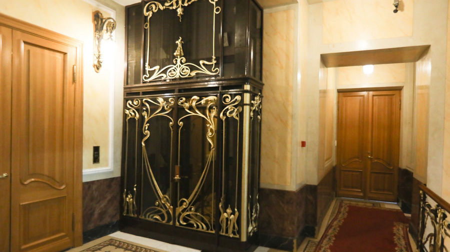 Лифт в доме «Зингер»