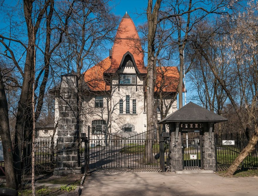 Самые красивые дома на Каменном острове