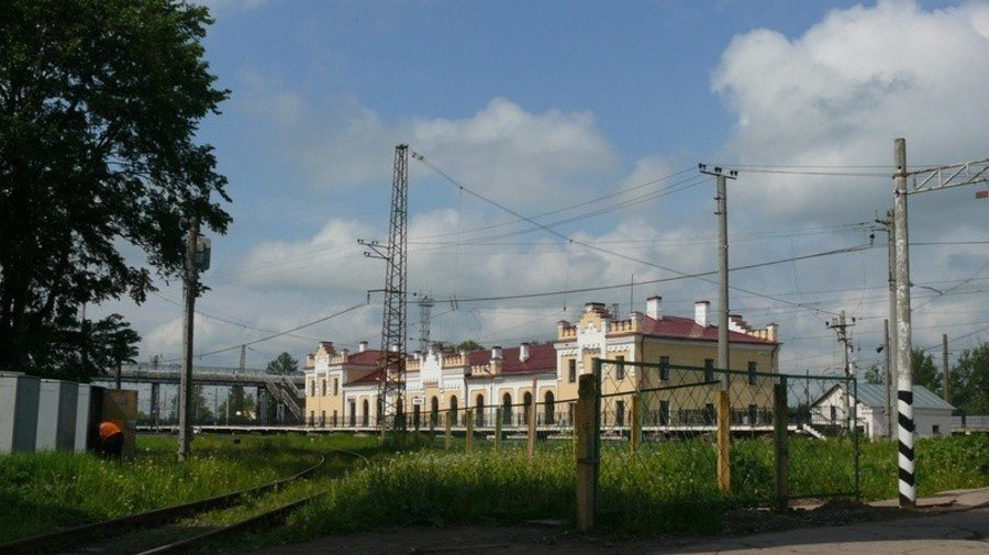 Чудово