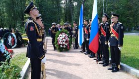 В Петербурге почтили память экипажа подлодки «Курск»