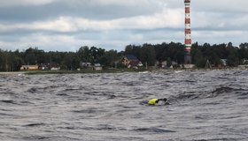 Спортсмен вплавь преодолел 32 километра Дороги жизни