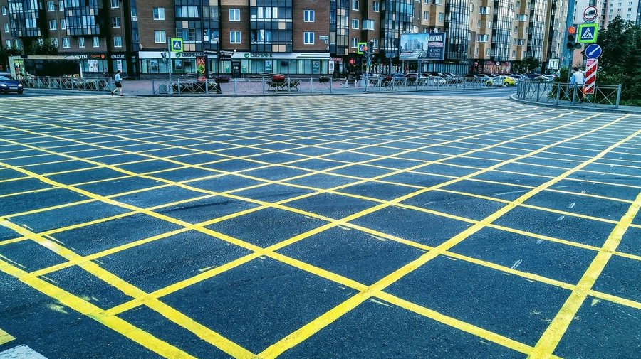 В Петербурге появилось два новых «вафельных» перекрёстка
