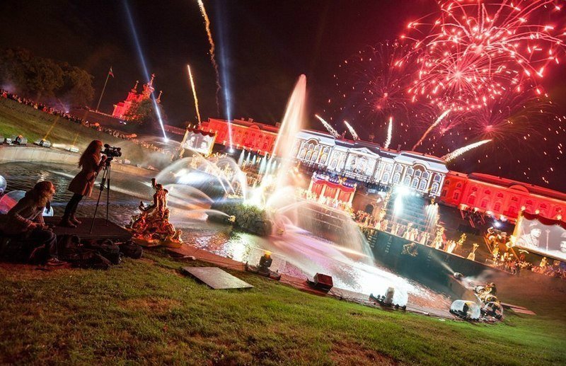 В мае состоится грандиозный праздник открытия фонтанов в Петергофе