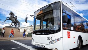 По десяти автобусным маршрутам Петербурга можно проехаться с бесплатным аудиогидом