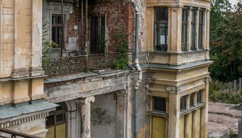 11 заброшенных мест Петербурга и окрестностей, которые стоит посетить