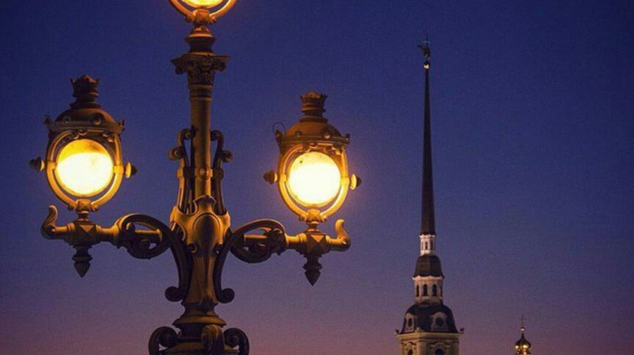 Фонари у Троицкого моста