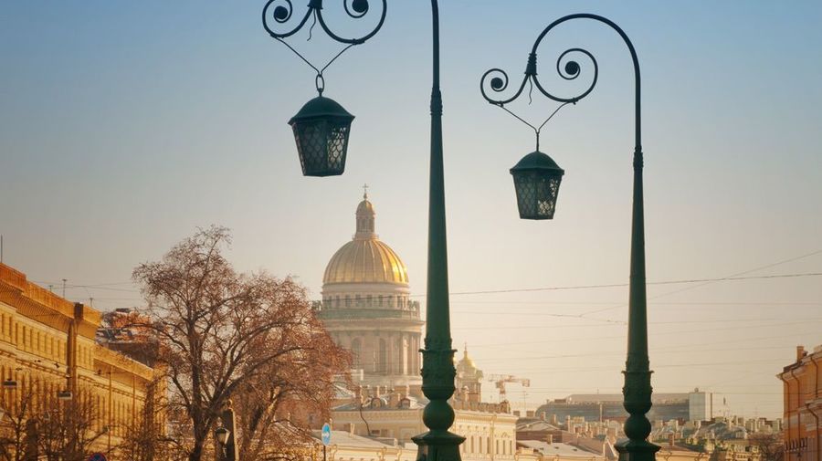 10 самых интересных фонарей Петербурга