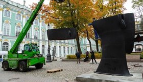 Сегодня во дворе Эрмитажа можно будет увидеть скульптуру Жауме Пленсы «Карлота»