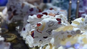 Маршрут по Невскому проспекту для настоящих сладкоежек 