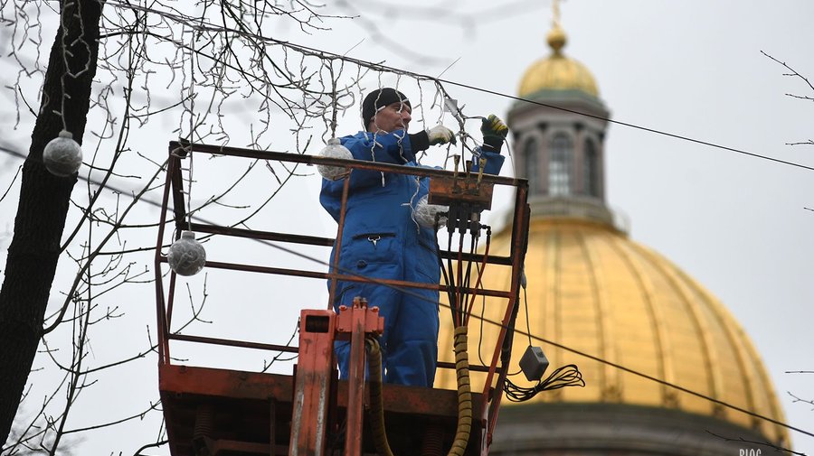 Петербург начал подготовку к самым ожидаемым праздникам
