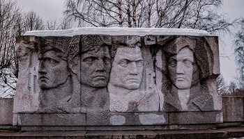 Петергофский морской десант: расплата тысячей жизней за глупость командования