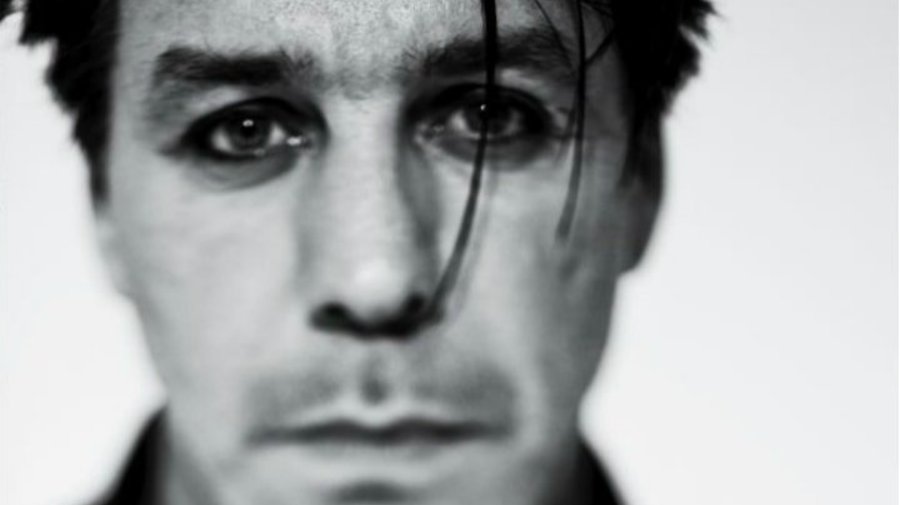 Лидер Rammstein избил космонавта на Дворцовой площади
