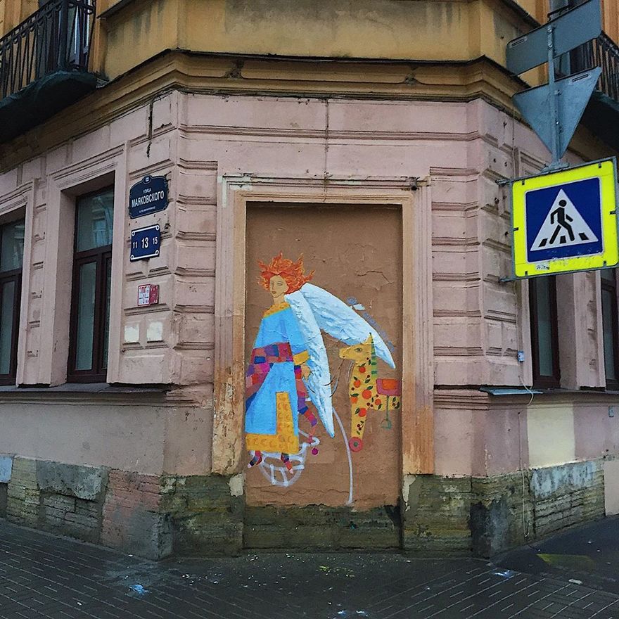 Ангелы против ЖКХ: злой мужчина пугал уличных художников полицией