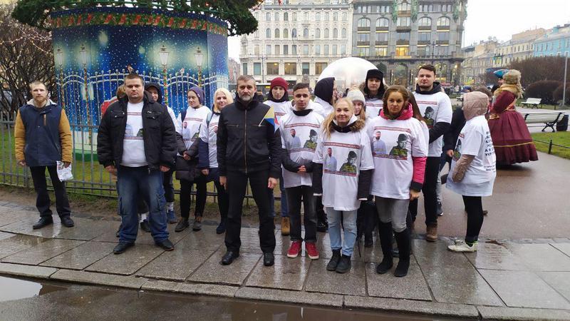 Нравственные петербуржцы проводят «безсрочную» акцию протеста против творчества Сергея Шнурова