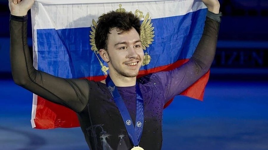 Первый после Плющенко: фигурист из Петербурга взял золото чемпионата Европы