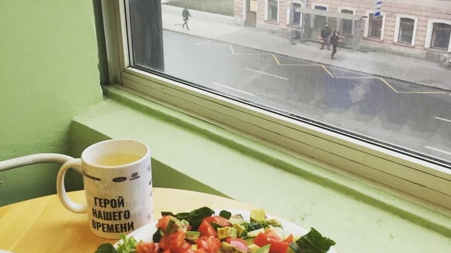 В Петербурге появилось заведение, где бесплатно кормят и одевают малоимущих