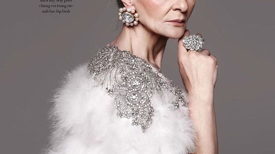 Петербургская модель «золотого» возраста снялась для Harper’s Bazaar
