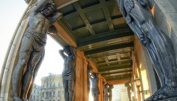 Где загадывать желания в Питере? 