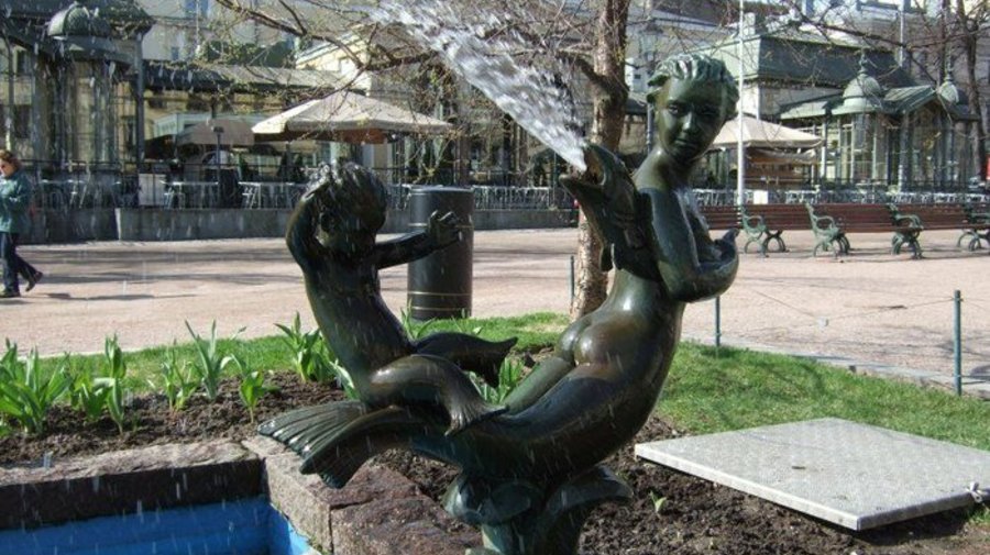 Морская дева и русалка