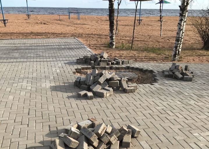 Завернём в бетон Золотой пляж: ещё одна история о бездарном благоустройстве