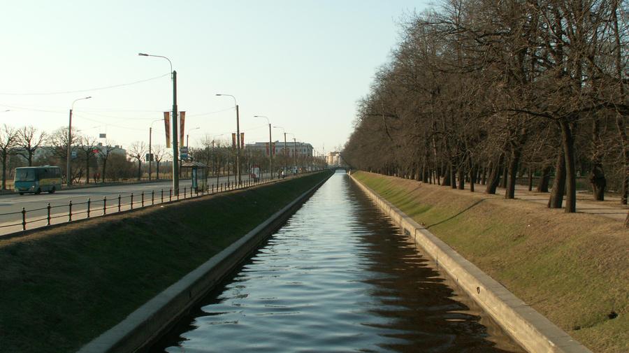 Лебяжья канавка