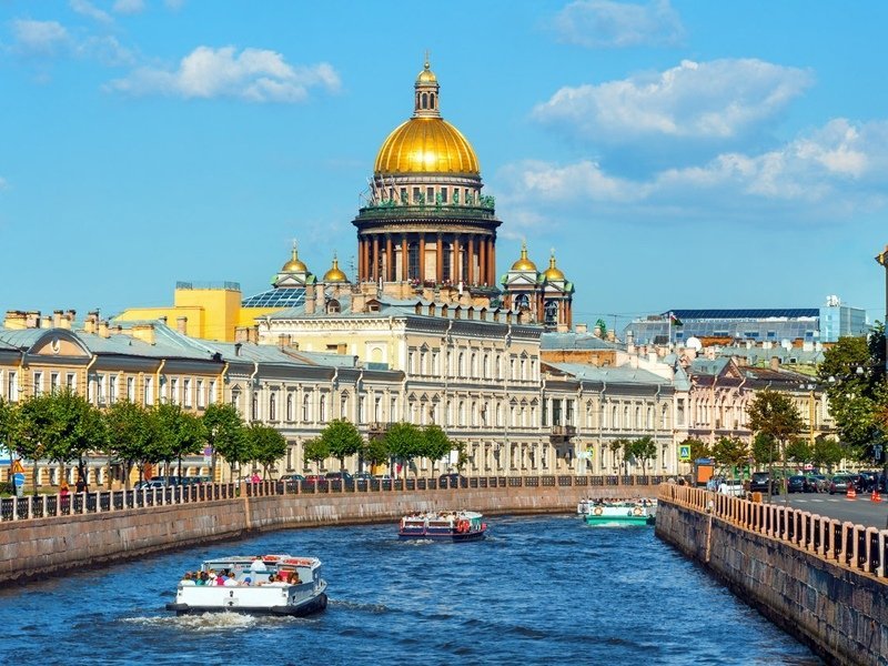 Стали известны сроки отмены всех ограничений в Петербурге 