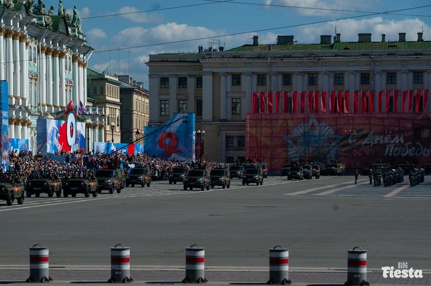 Для участия в параде Победы в Северной столице привлекут 100 единиц техники