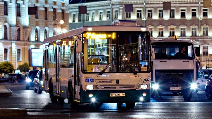 По Петербургу вновь начнут курсировать ночные автобусы