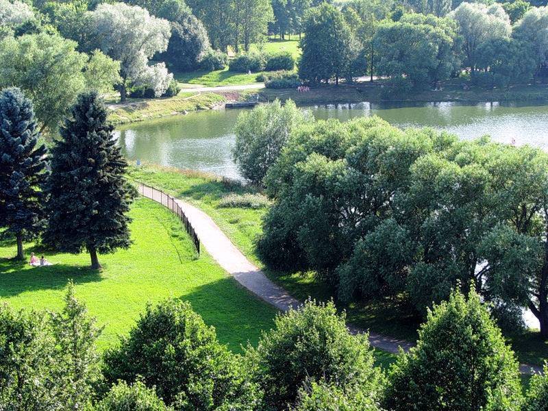 Александрино, Полежаевский и Южно-Приморский парки