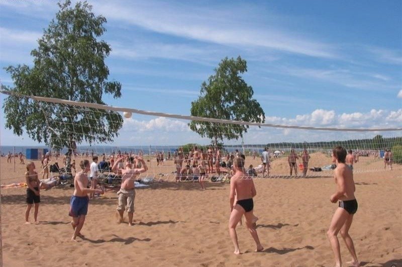Пляжи Петербурга подготовились к туристическому сезону