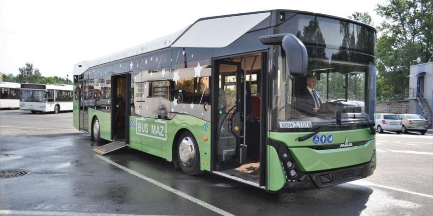 В Петербурге появится автобус с климатической системой и зарядками для телефонов