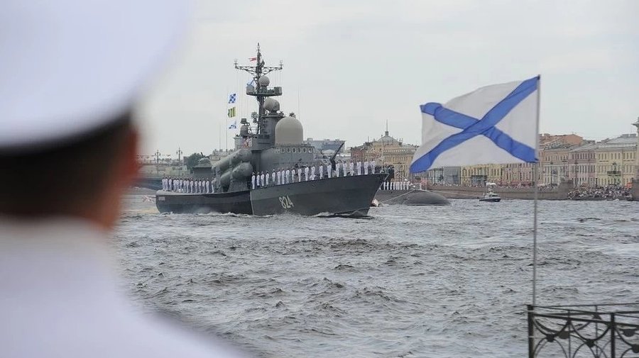 Состоялась первая тренировка кораблей перед парадом в честь Дня ВМФ